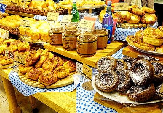 トランドール博多駅店